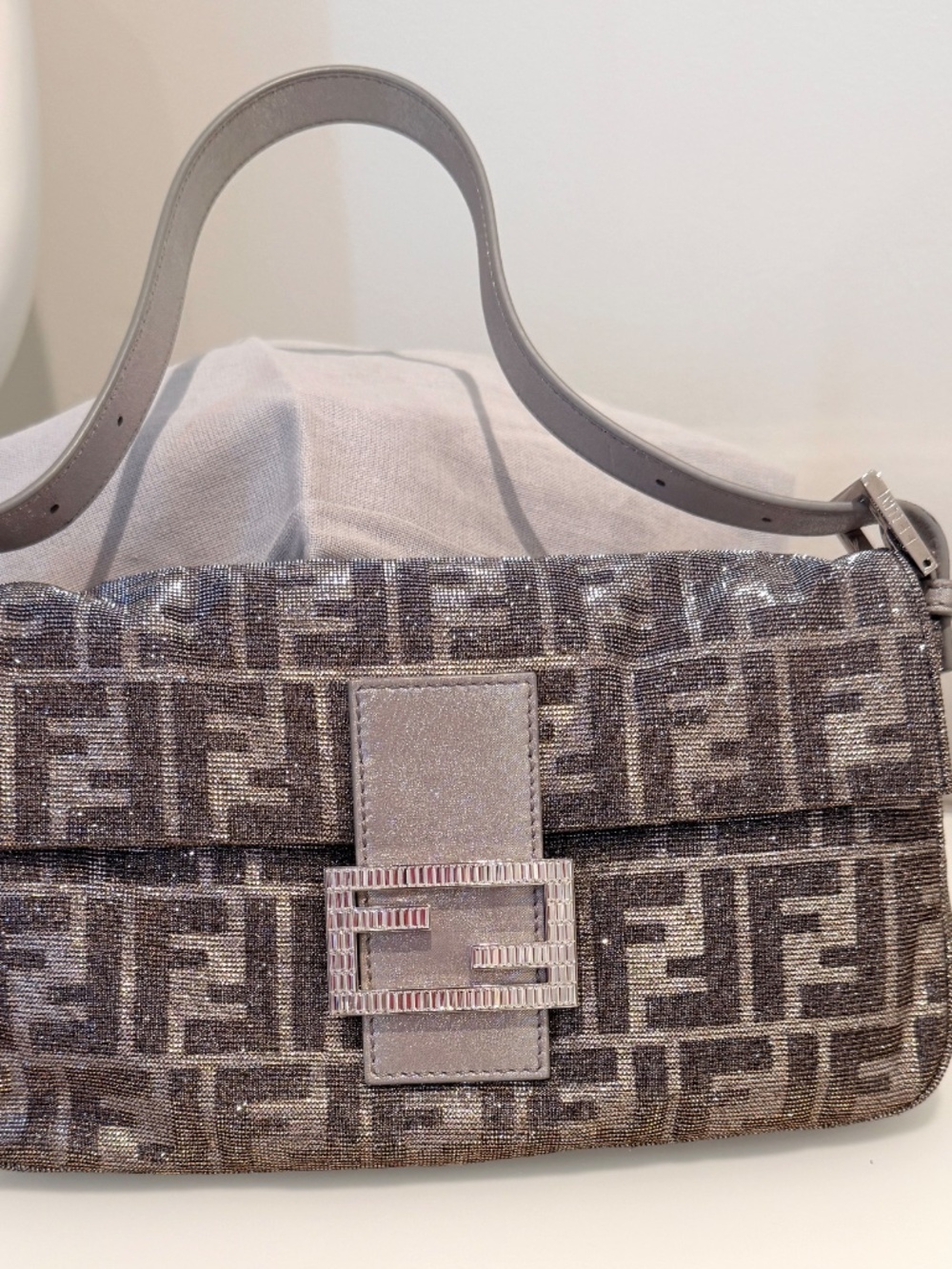 Fendi Baguette - Picture 7 of 11